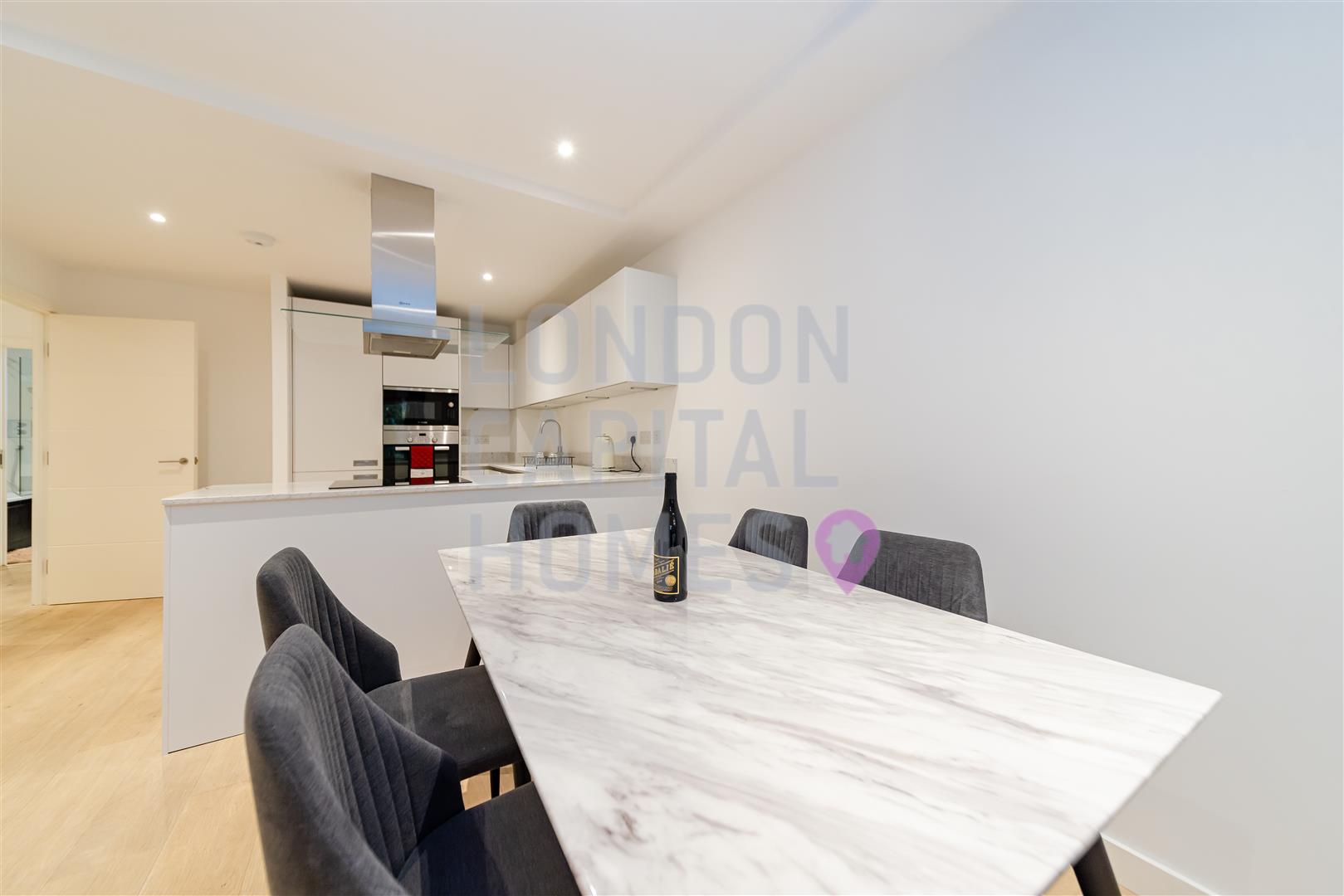 2 bed property in Eyre Court, 146 Pentonville Road, London